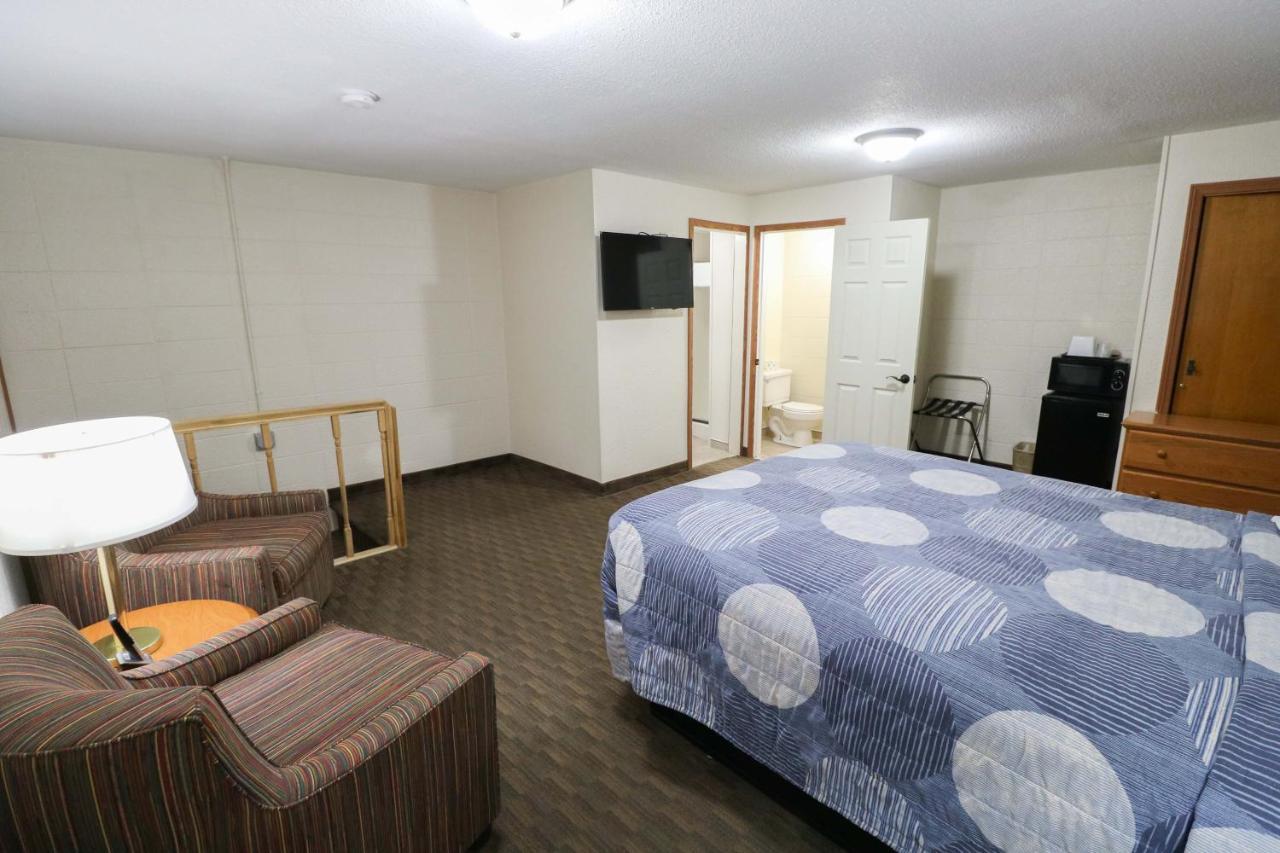 Bear Lodge Motel 圣丹斯 外观 照片