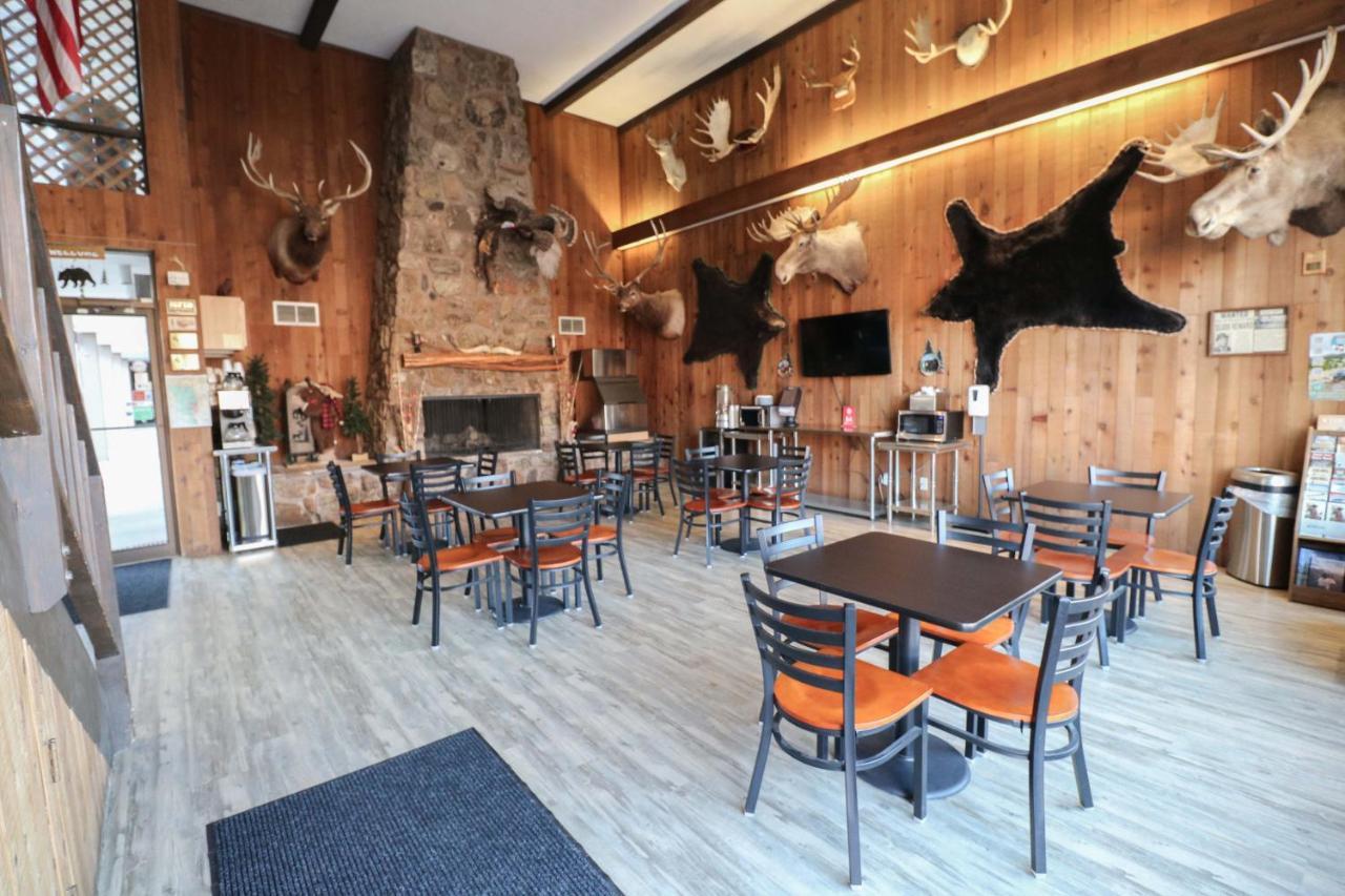 Bear Lodge Motel 圣丹斯 外观 照片